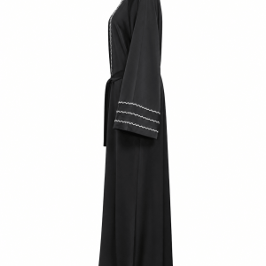 عبای زنانه سیاه کمربنددار با گلدوزی سفید - Image 3