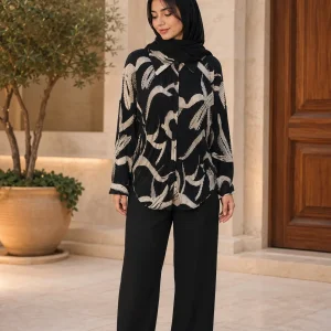 بلوز زنانه طرح‌دار پلیسه‌ای مدل یخن‌دار - Image 3