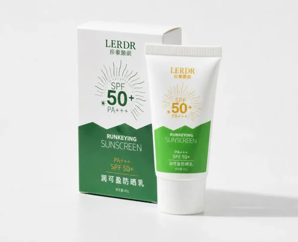 تیوب و جعبه کرم ضد آفتاب LERDR SPF 50+